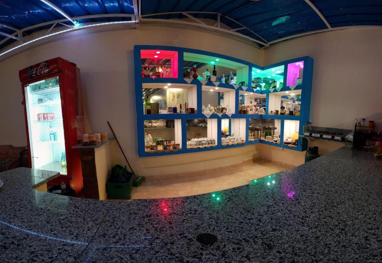 阿尔巴艾拉特酒店 樂蜀 外观 照片